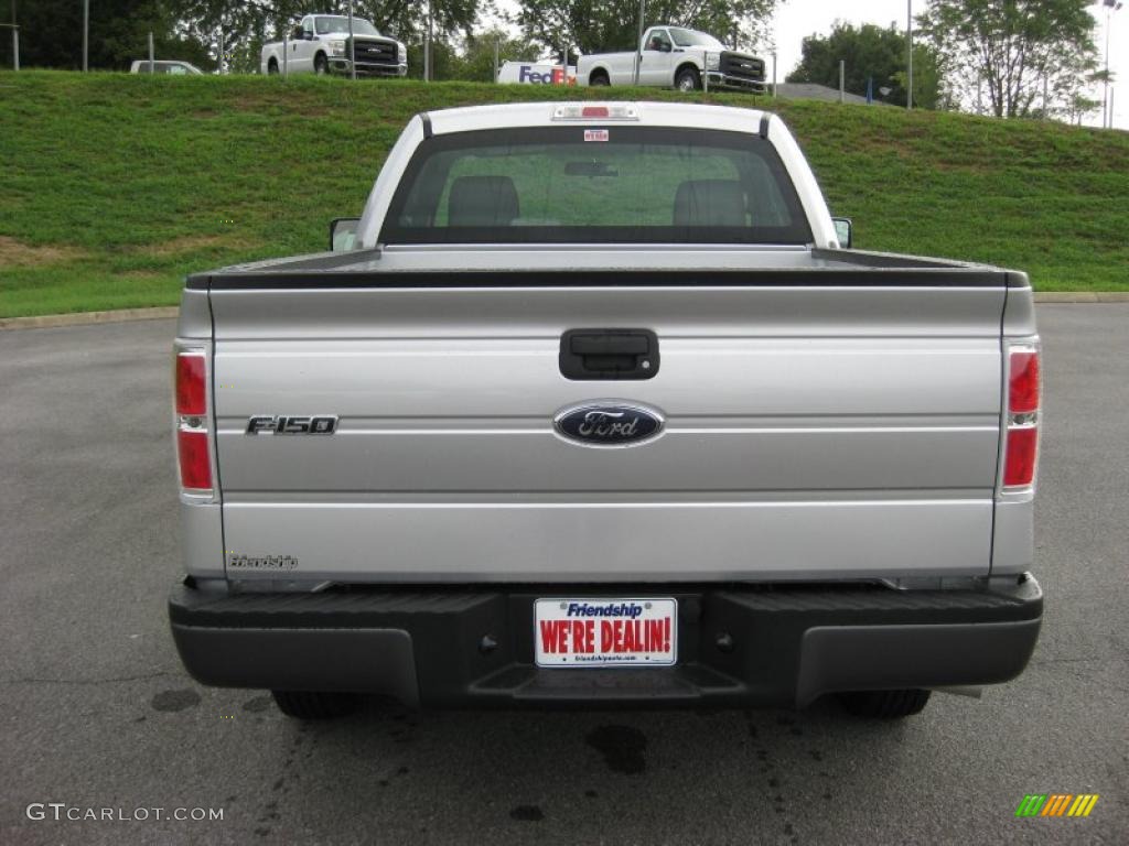 2010 F150 XL Regular Cab - Ingot Silver Metallic / Medium Stone photo #7