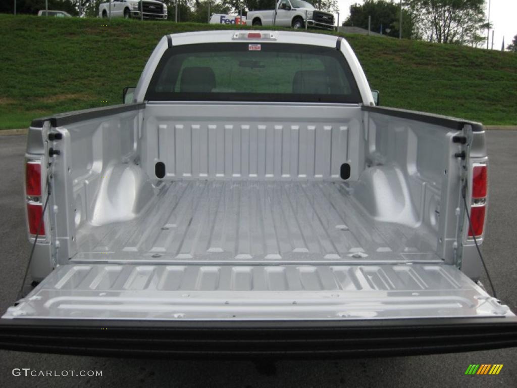 2010 F150 XL Regular Cab - Ingot Silver Metallic / Medium Stone photo #10