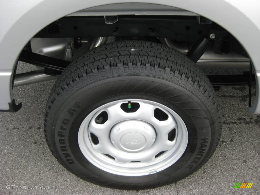 2010 F150 XL Regular Cab - Ingot Silver Metallic / Medium Stone photo #13