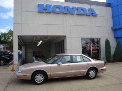 1997 Oldsmobile Eighty-Eight  Data, Info and Specs