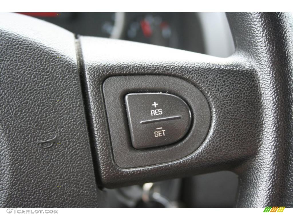 2006 Equinox LS - Black / Light Gray photo #17