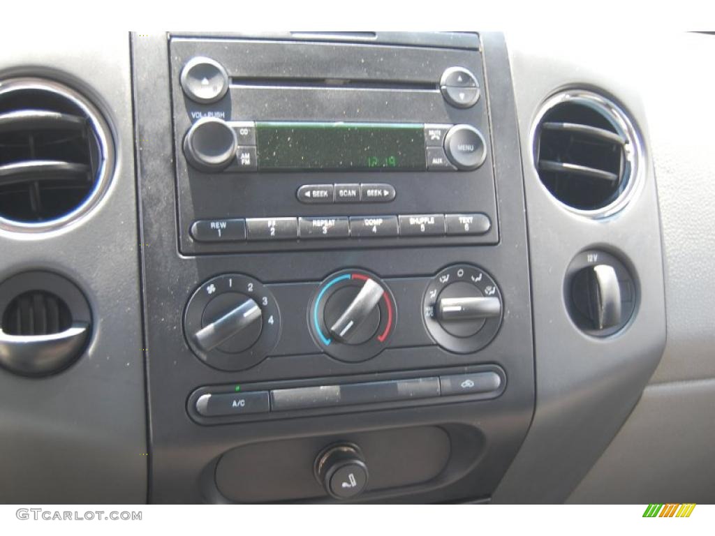 2004 F150 XLT SuperCrew - Silver Metallic / Dark Flint photo #20