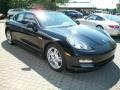 Black - Panamera 4 Photo No. 3