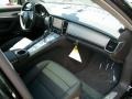 Black - Panamera 4 Photo No. 28