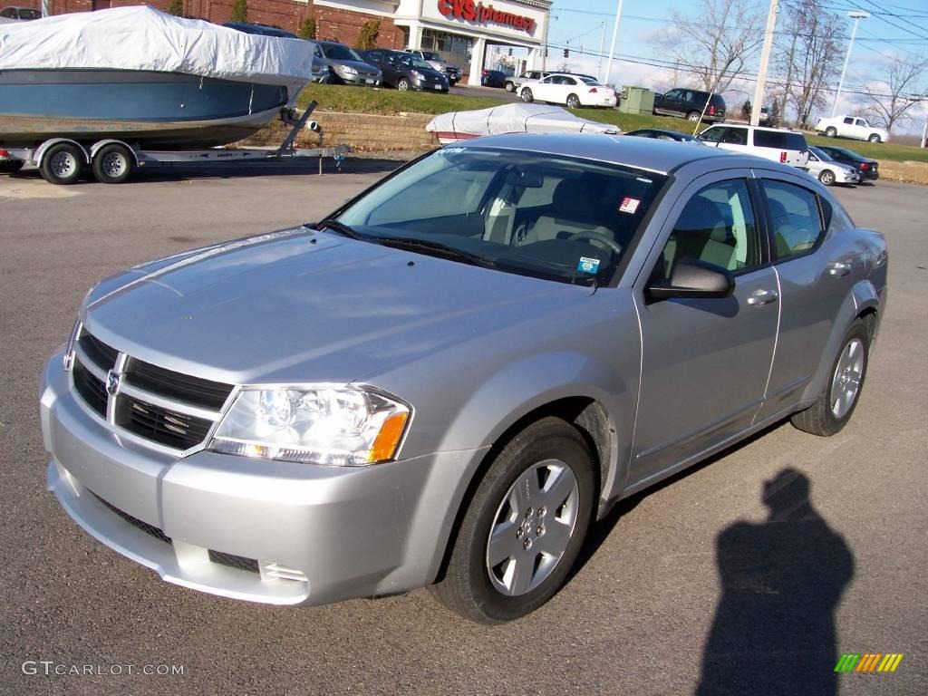 2008 Avenger SE - Bright Silver Metallic / Dark Slate Gray/Light Slate Gray photo #1