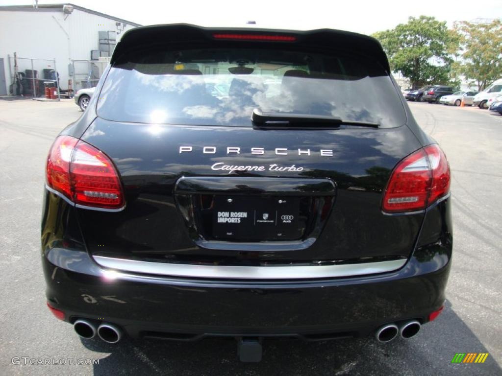 2011 Cayenne Turbo - Black / Black photo #8