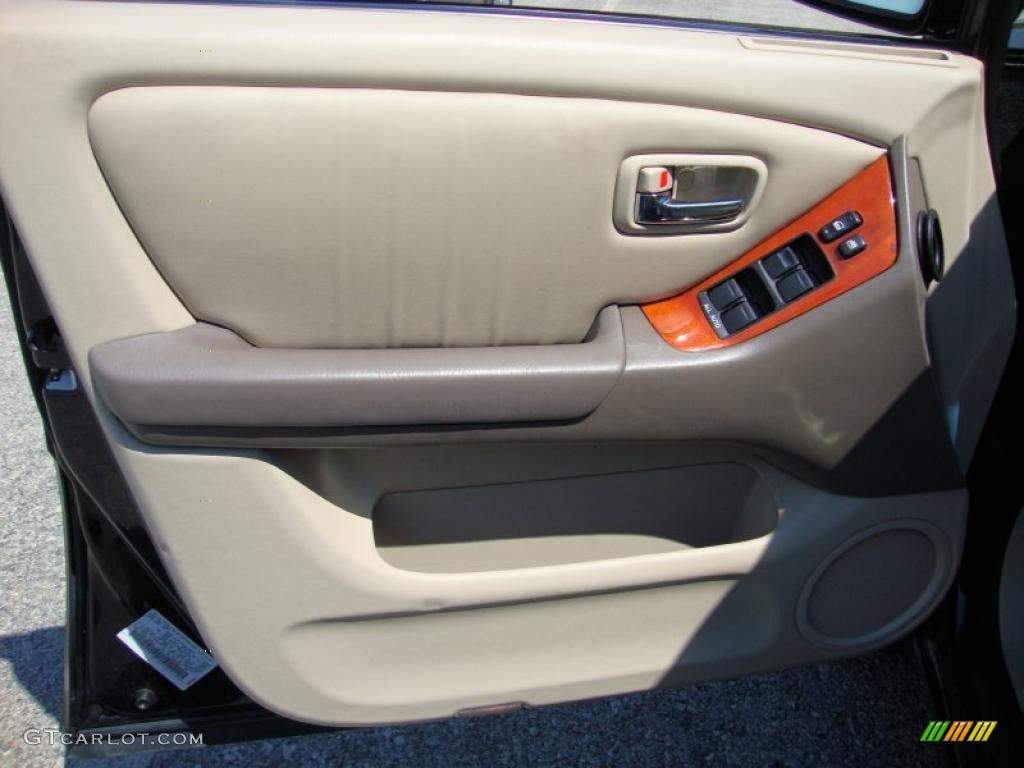 2001 RX 300 AWD - Black Onyx / Ivory photo #13
