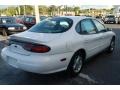 1999 Vibrant White Ford Taurus SE  photo #4