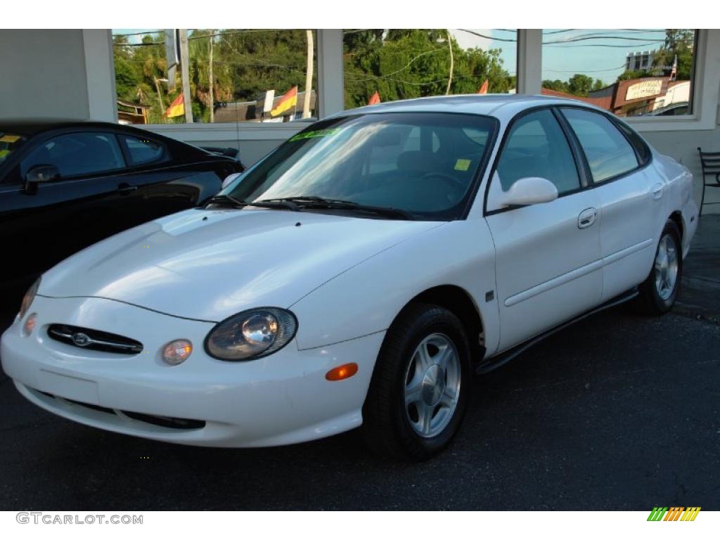 1999 Taurus SE - Vibrant White / Medium Graphite photo #5