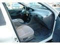 1999 Vibrant White Ford Taurus SE  photo #17