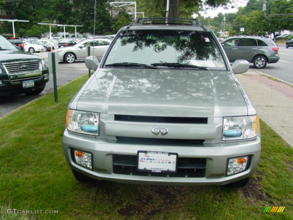 2001 QX4 4x4 - Silver Sage Metallic / Graphite photo #3