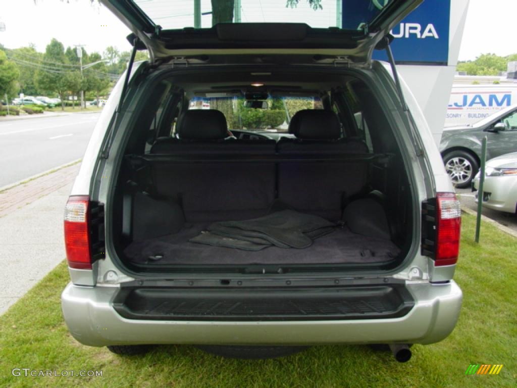 2001 QX4 4x4 - Silver Sage Metallic / Graphite photo #23