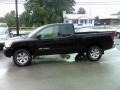 Galaxy Black - Titan SE King Cab 4x4 Photo No. 3