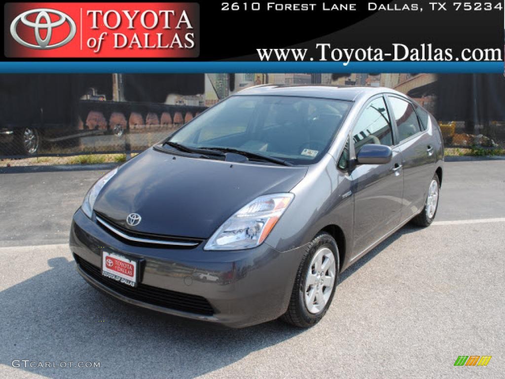 Magnetic Gray Metallic Toyota Prius