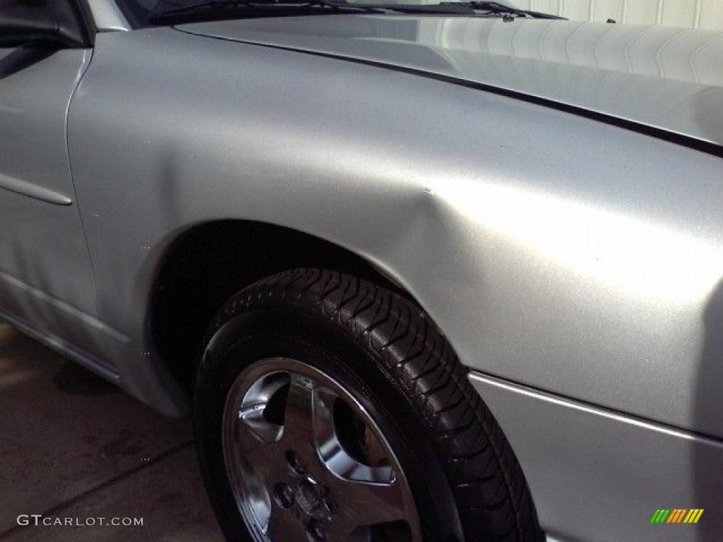 2001 Escort ZX2 Coupe - Silver Frost Metallic / Dark Charcoal photo #18