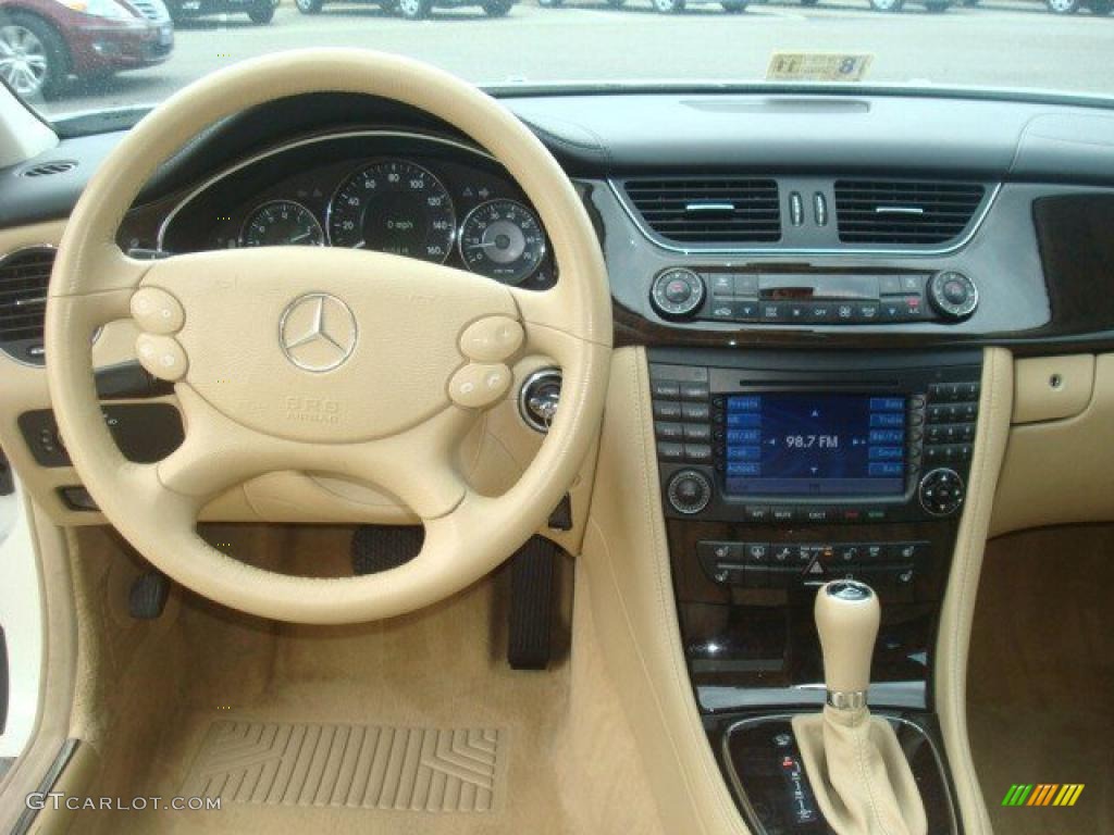 2007 CLS 550 - Arctic White / Cashmere photo #15