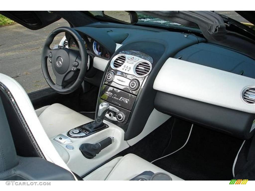 2008 Mercedes-Benz SLR McLaren Roadster Silver Arrow Dashboard Photo #35040484