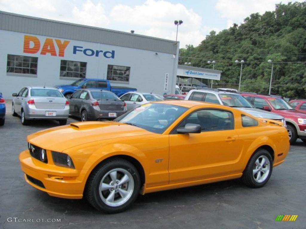 2008 Mustang GT Premium Coupe - Grabber Orange / Dark Charcoal photo #1