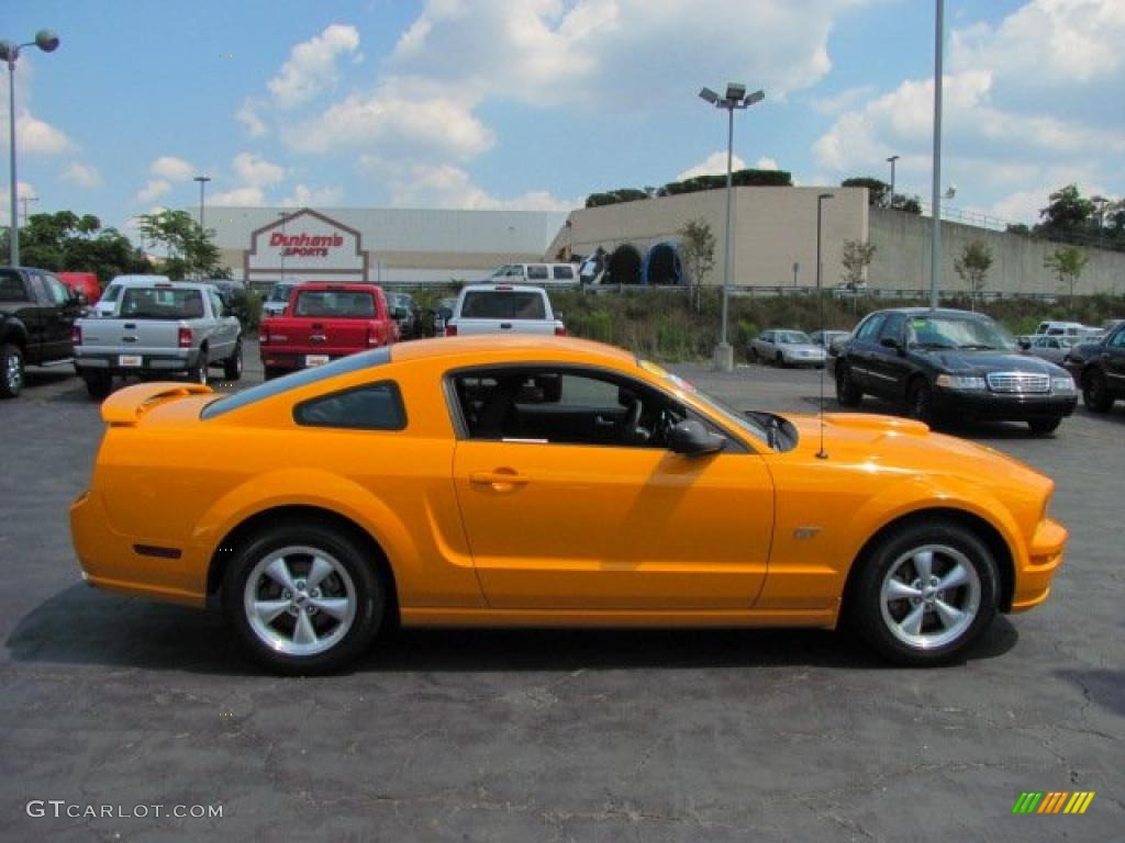 2008 Mustang GT Premium Coupe - Grabber Orange / Dark Charcoal photo #5