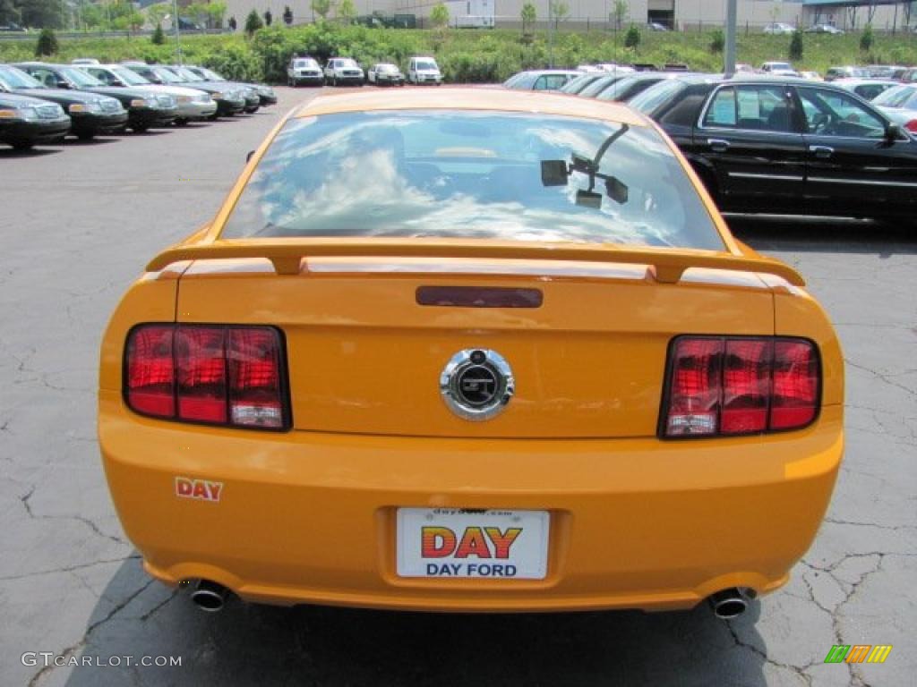 2008 Mustang GT Premium Coupe - Grabber Orange / Dark Charcoal photo #7