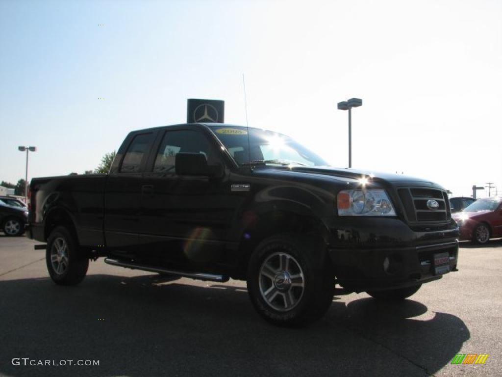 2008 F150 STX SuperCab 4x4 - Black / Medium Flint Grey photo #3