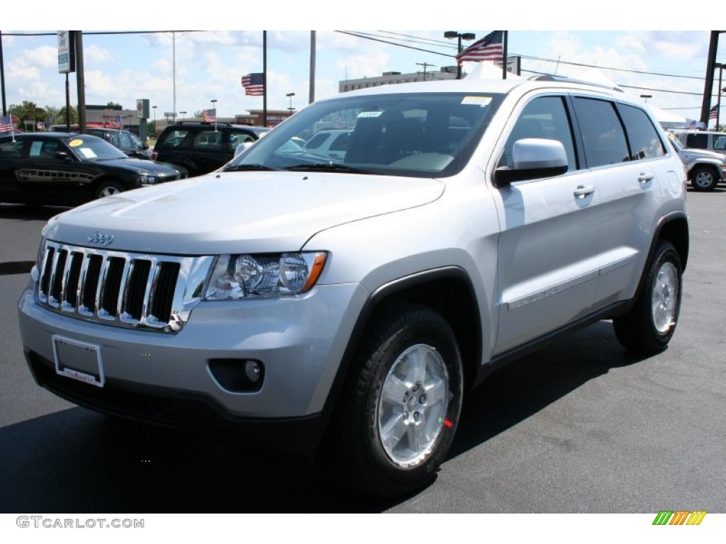 2011 Grand Cherokee Laredo 4x4 - Bright Silver Metallic / Black photo #1