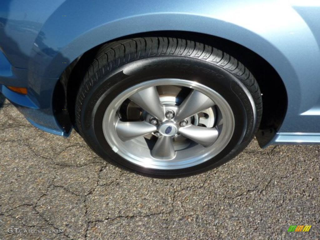 2006 Mustang GT Premium Coupe - Windveil Blue Metallic / Light Parchment photo #9