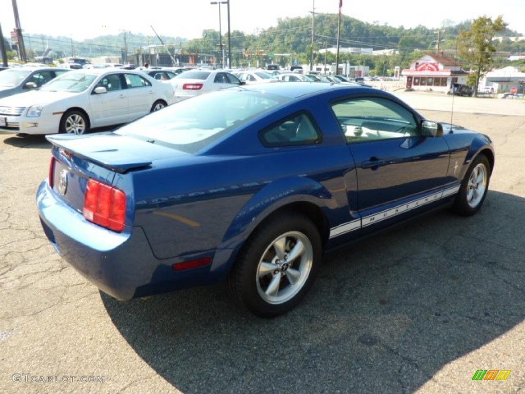 2007 Mustang V6 Deluxe Coupe - Vista Blue Metallic / Light Graphite photo #4