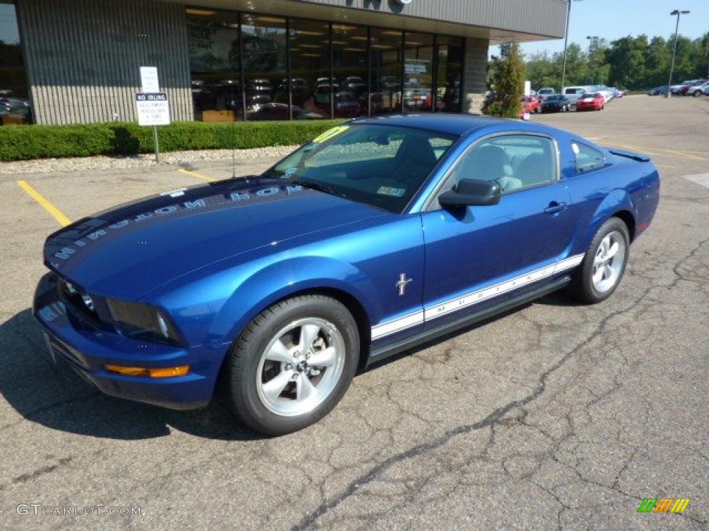 2007 Mustang V6 Deluxe Coupe - Vista Blue Metallic / Light Graphite photo #8