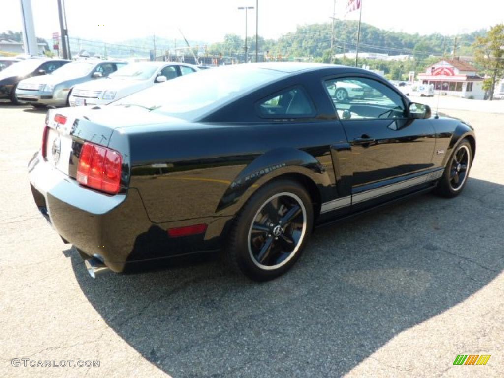 2007 Mustang Shelby GT Coupe - Black / Dark Charcoal photo #4