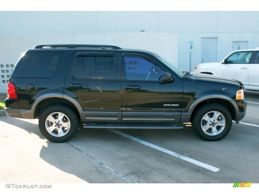 2002 Explorer XLT - Black Clearcoat / Graphite photo #4