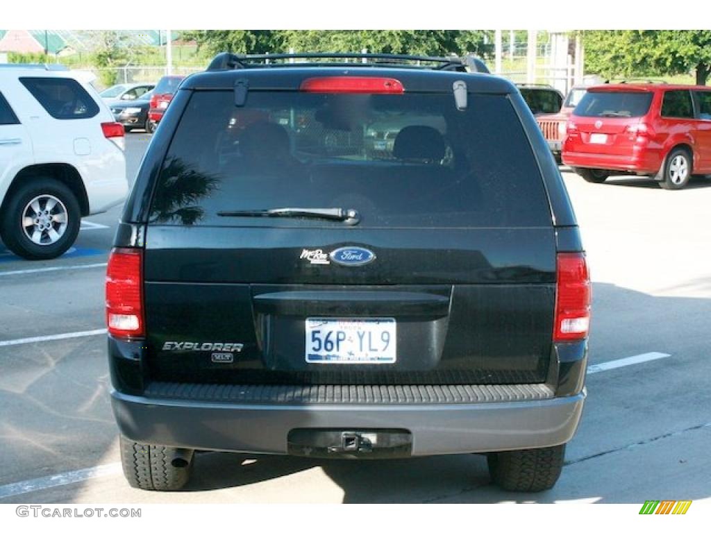 2002 Explorer XLT - Black Clearcoat / Graphite photo #13