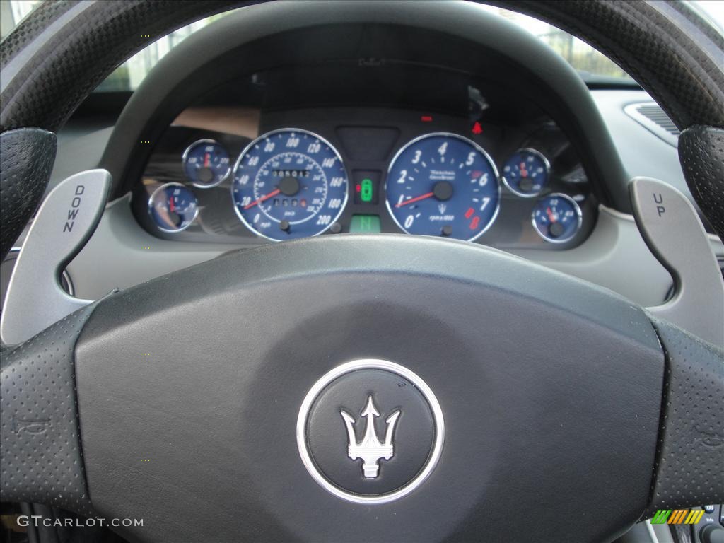 2006 Maserati GranSport Spyder Black/Gray Steering Wheel Photo #35056591