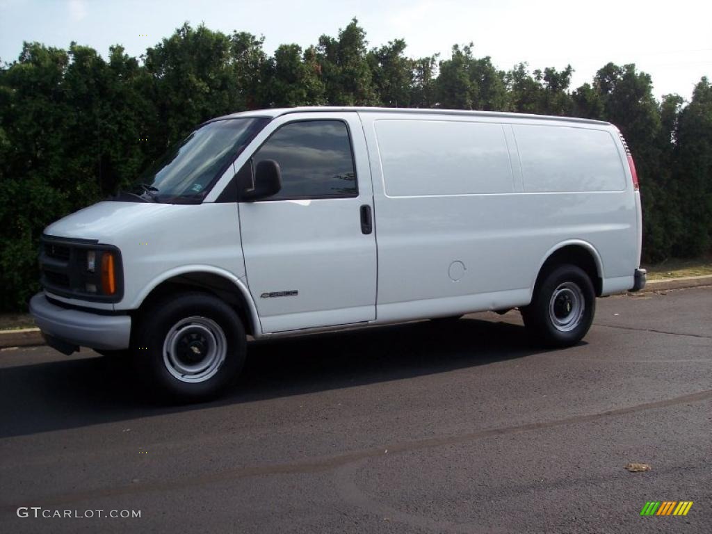 2002 Express 3500 Commercial Van - Summit White / Dark Pewter photo #1