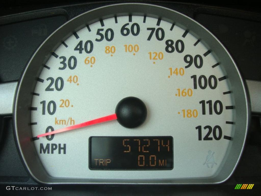 2004 ION 3 Sedan - Storm Grey / Grey photo #34
