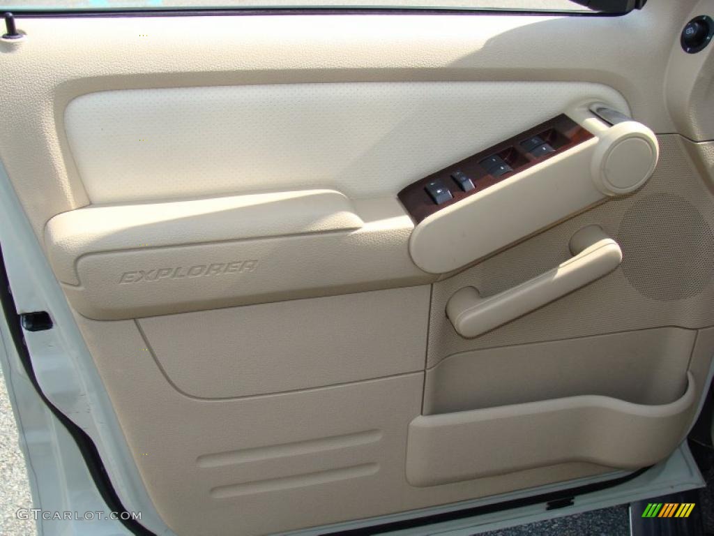 2006 Explorer Limited 4x4 - Cashmere Tri-Coat / Camel photo #10