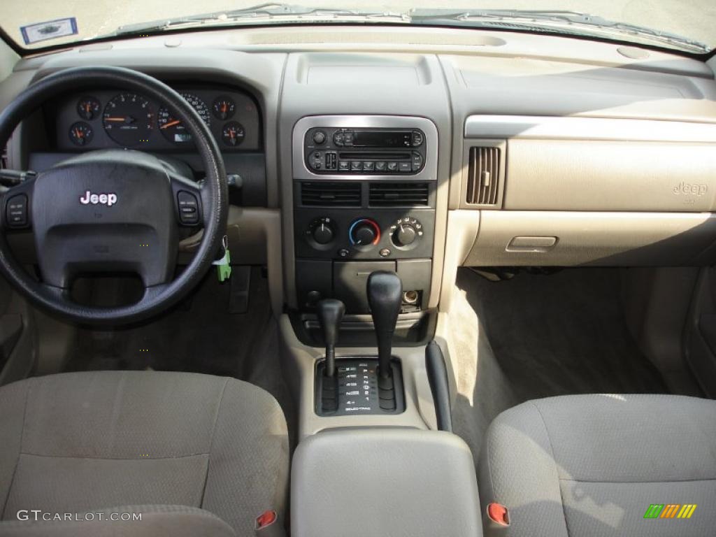 2002 Grand Cherokee Laredo 4x4 - Graphite Metallic / Dark Slate Gray photo #12