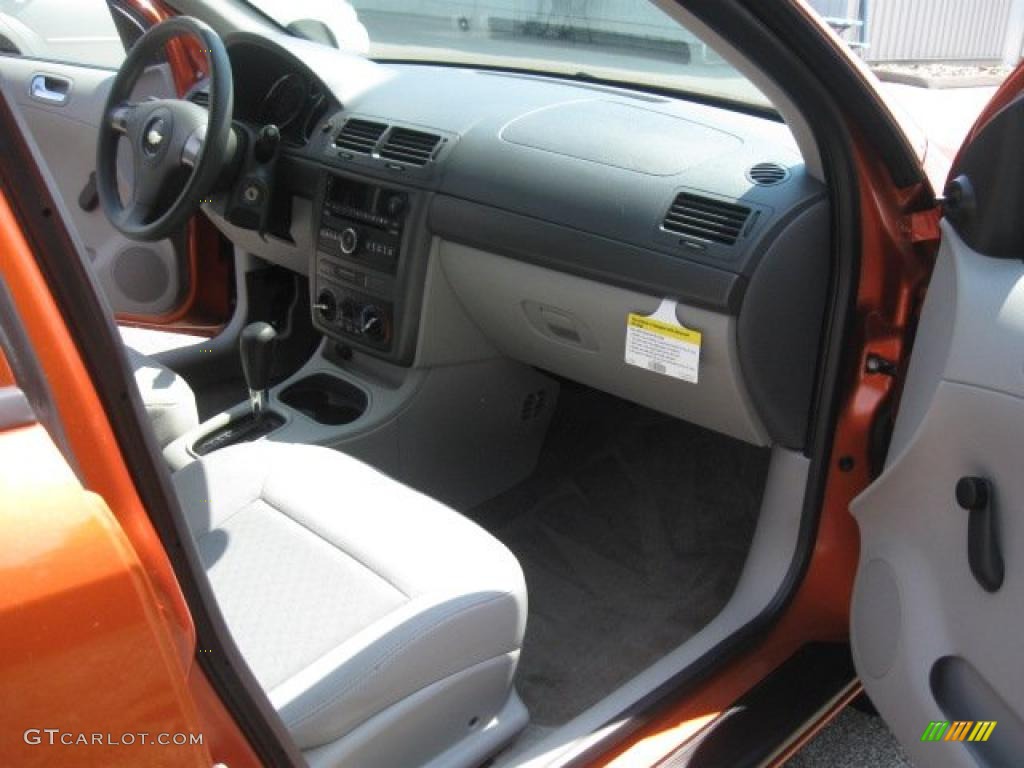 2007 Cobalt LS Sedan - Sunburst Orange Metallic / Gray photo #18