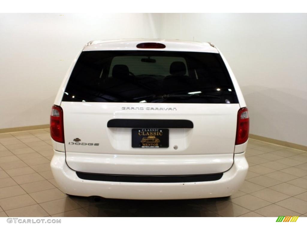 2006 Grand Caravan SE - Stone White / Dark Khaki/Light Graystone photo #6