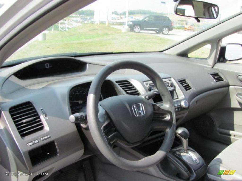2006 Civic DX Sedan - Alabaster Silver Metallic / Gray photo #7