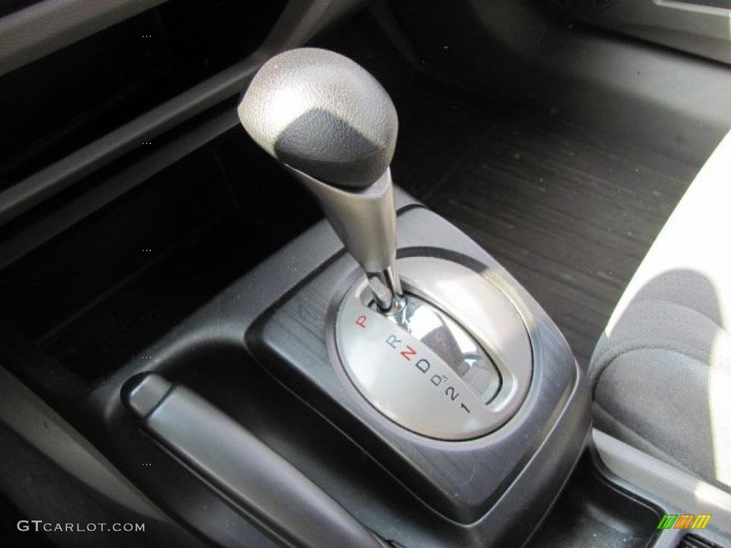 2006 Civic DX Sedan - Alabaster Silver Metallic / Gray photo #8