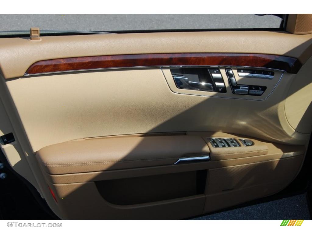 2008 S 550 Sedan - Black / Cashmere/Savanna photo #7