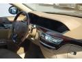 Black - S 550 Sedan Photo No. 11