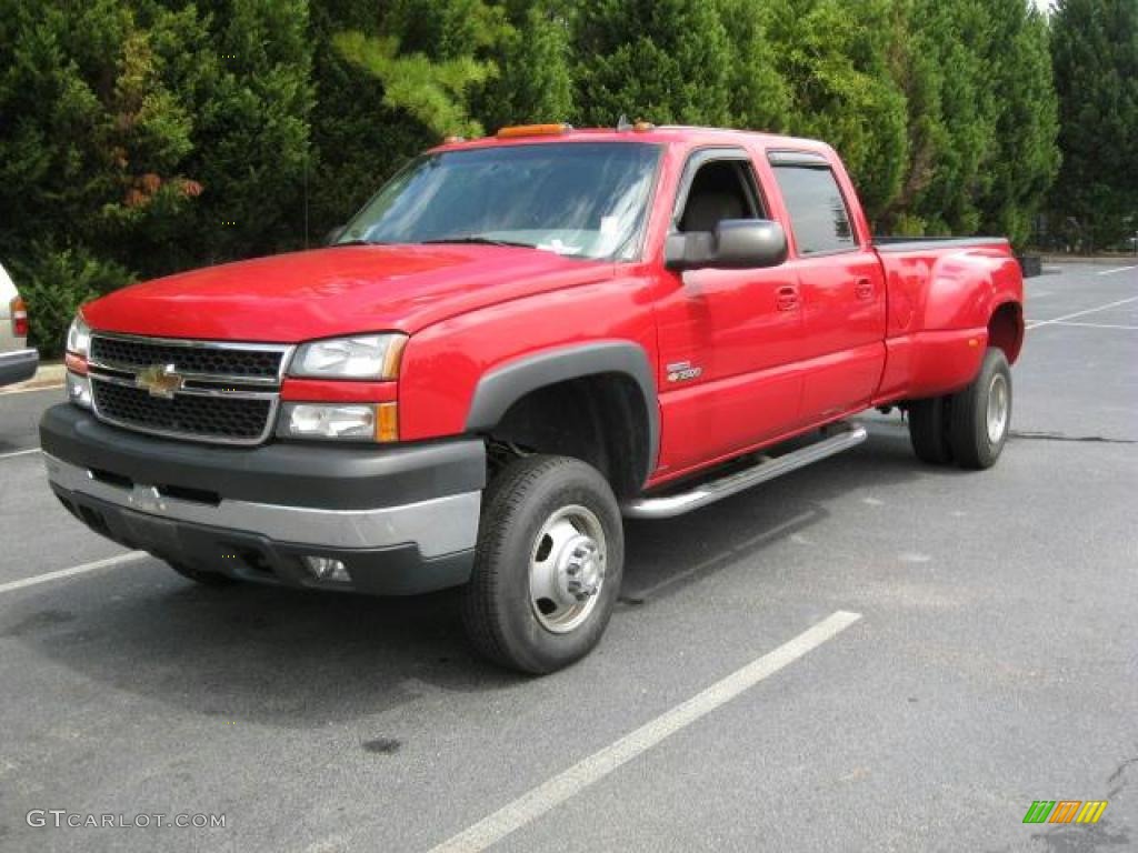 2006 Silverado 3500 Crew Cab 4x4 Dually - Victory Red / Dark Charcoal photo #4