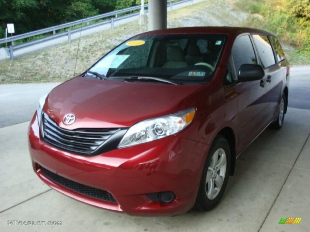 2011 Sienna  - Salsa Red Pearl / Light Gray photo #5