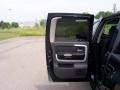Brilliant Black - Raider LS Double Cab Photo No. 10