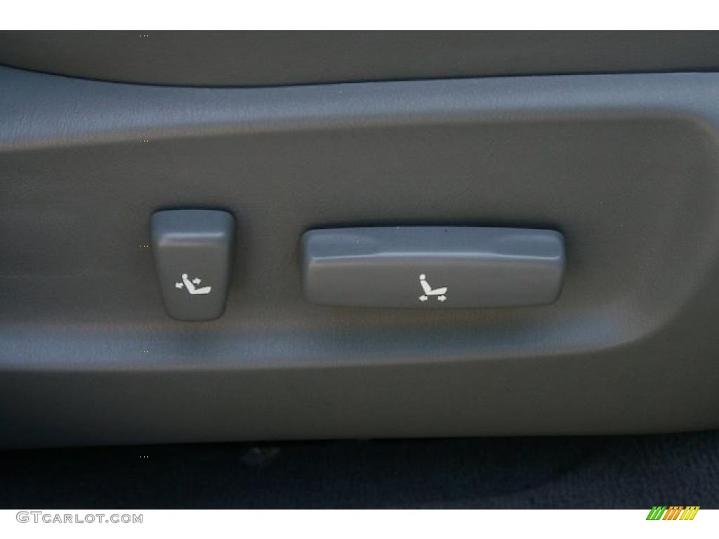 2000 RX 300 AWD - Millennium Silver Metallic / Gray photo #33