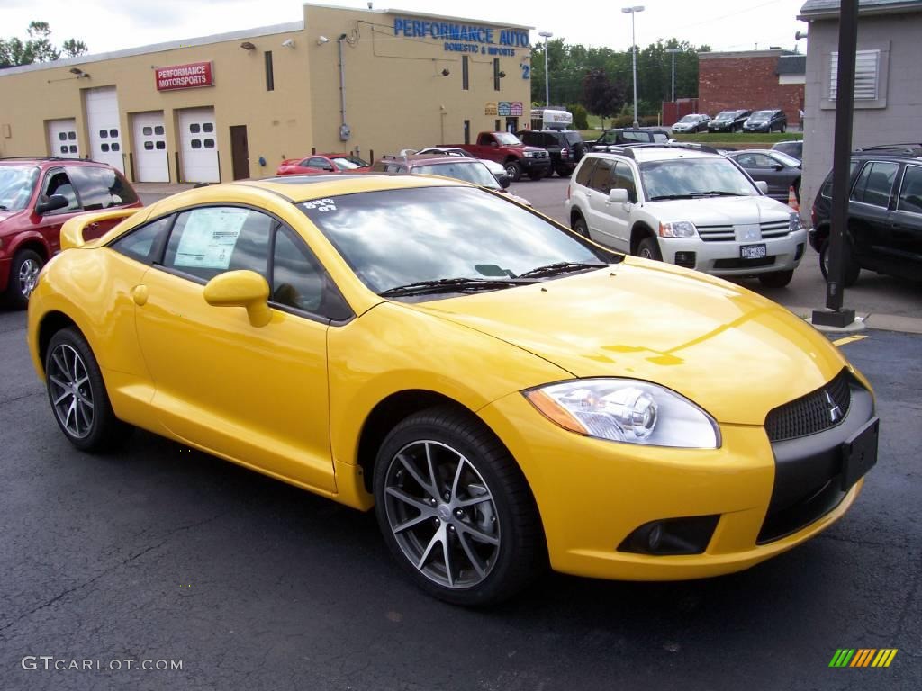 2009 Eclipse GT Coupe - Solar Satin Yellow / Dark Charcoal photo #4
