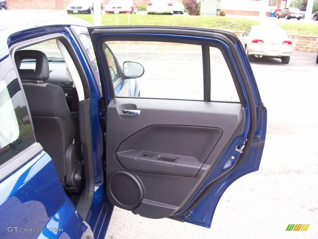 2009 Caliber SXT - Deep Water Blue Pearl / Dark Slate Gray photo #9