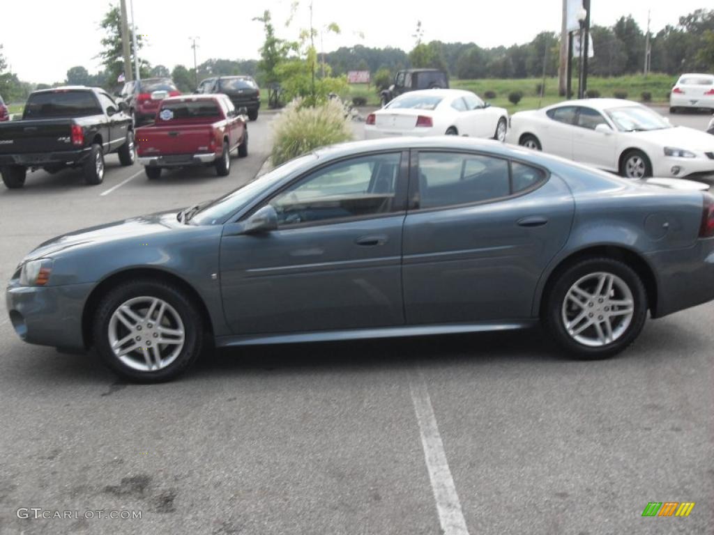 2007 Grand Prix GT Sedan - Stealth Gray Metallic / Ebony photo #3